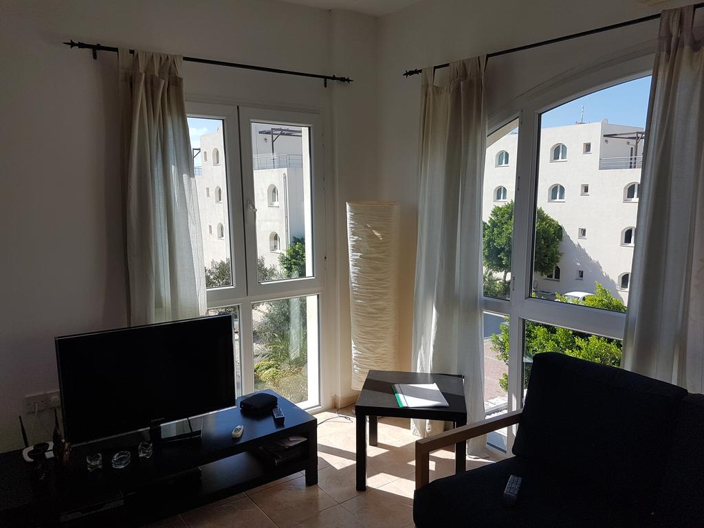 Aphrodite Beachfront Penthouse Apartment Ghaziveran Exteriör bild